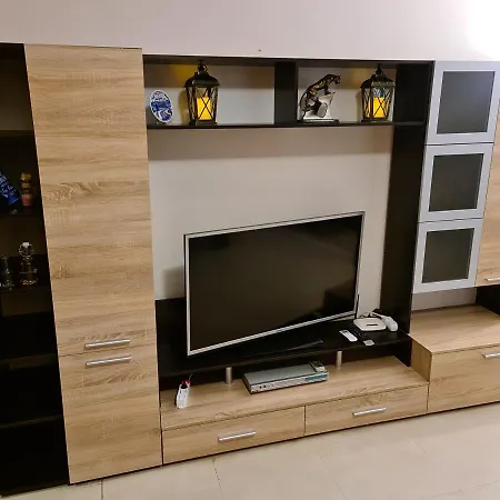 Sandrella Apartmán *
